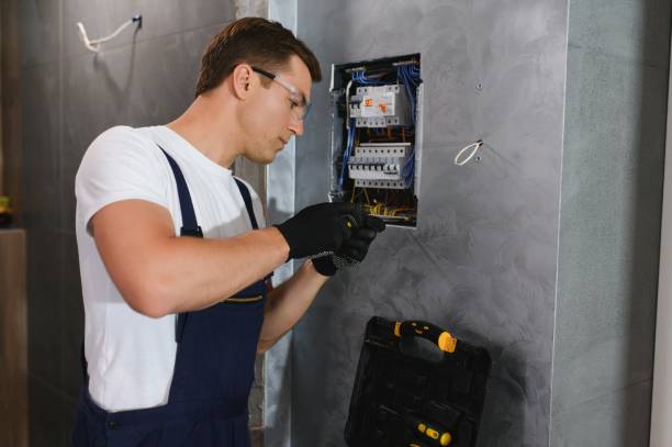 Best Circuit Breaker Repair  in Castlewood, VA